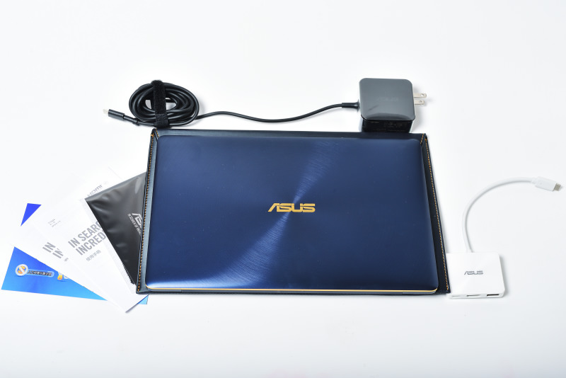 ASUS ZenBook 3 UX390