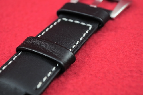 ipevo-chrono-leather-strap-ipod-nano