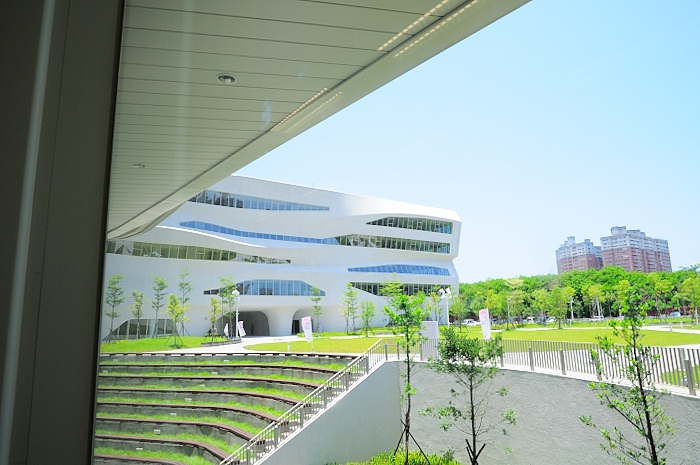 visit-national-taichung-library